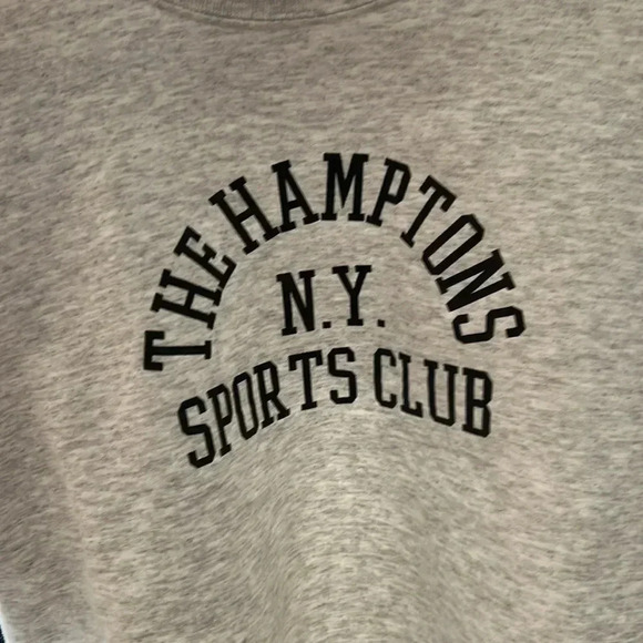 Firstport Hampton NY Sports Club Gray Sweatshirt - Picture 4 of 4